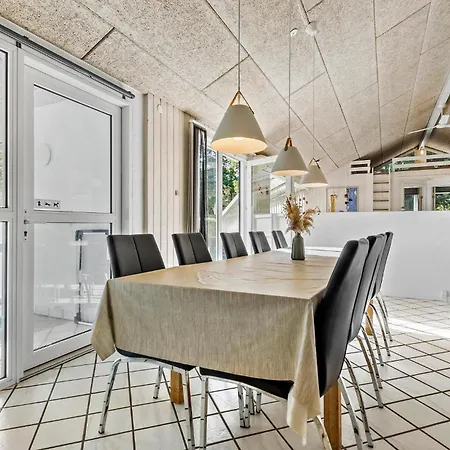 Gorgeous In Glesborg With Kitchen