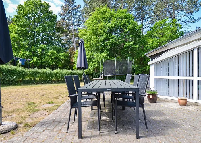 Gorgeous In Glesborg With Kitchen *