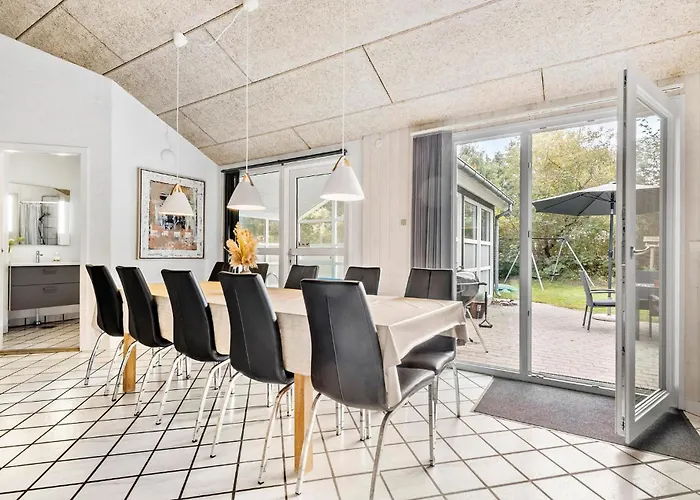 Gorgeous In With Kitchen * Glesborg